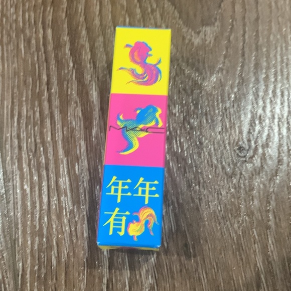 Brand New 💄 MAC Powder Kiss Lipstick Brickthrough everyday wear - Picture 3 of 6